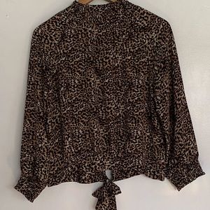 🆕 DR2 Animal Print Blouse M